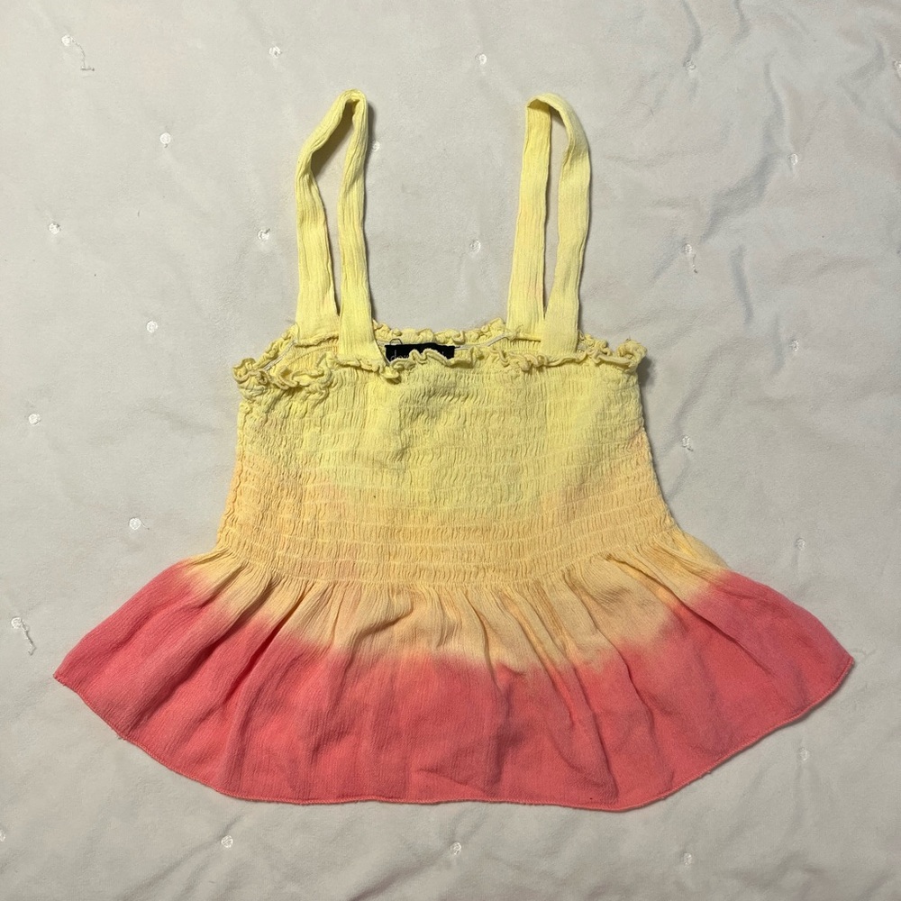 Cute cropped top!